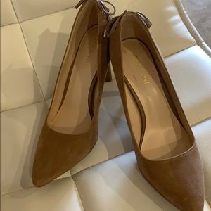 Nine West suede pumps sz 8M